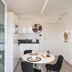 Gentile 46 Blu Luxury Flat * Bari