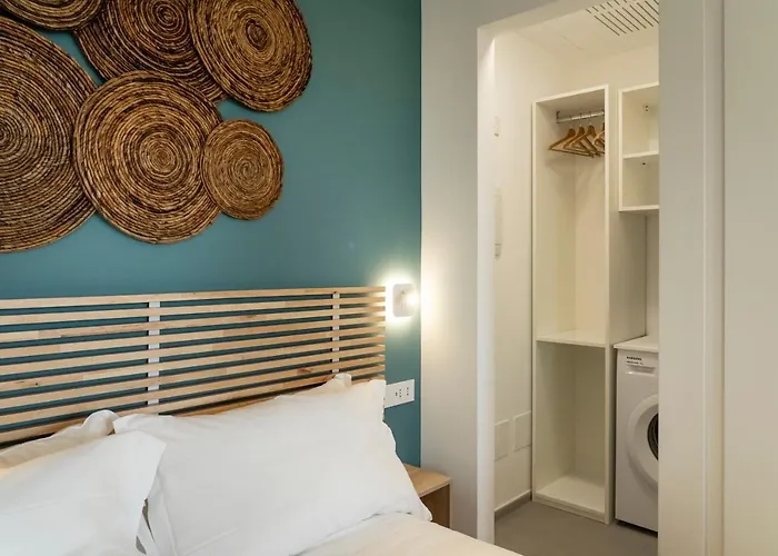 Gentile 46 Blu Luxury Flat * בארי